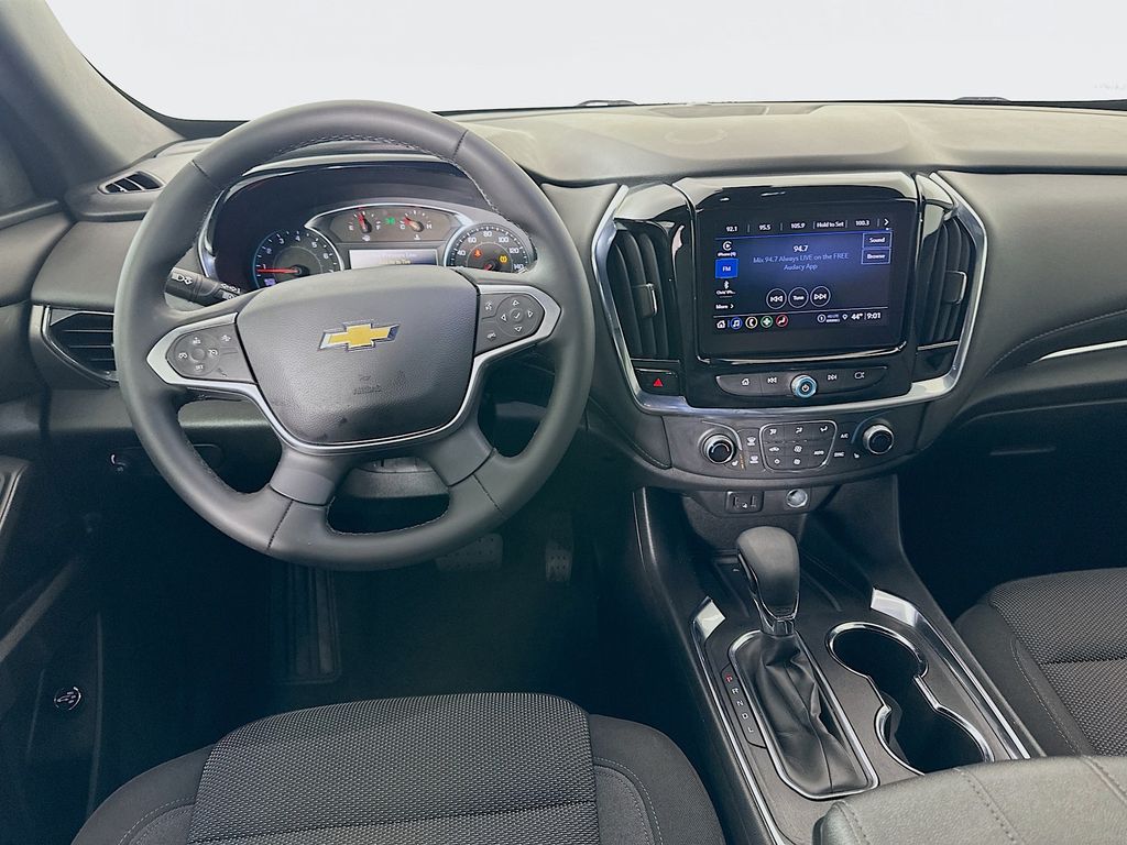 Thumbnail: 2023 Chevrolet Traverse - 21