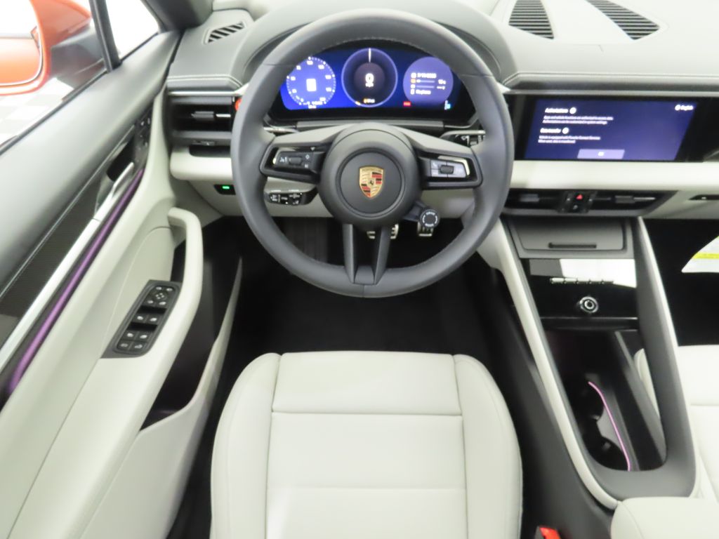 Thumbnail: 2025 Porsche Macan - 13
