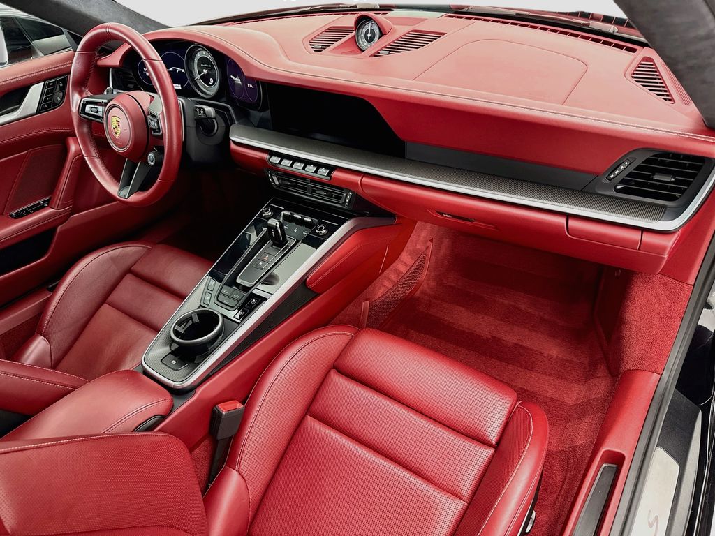 Thumbnail: 2021 Porsche 911 - 19