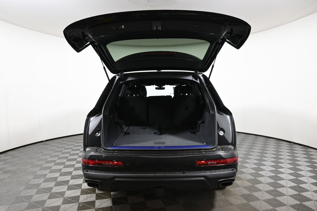 Thumbnail: 2026 Audi Q7 - 29