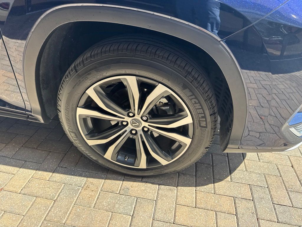 Used 2020 Blue Lexus 350 image 16