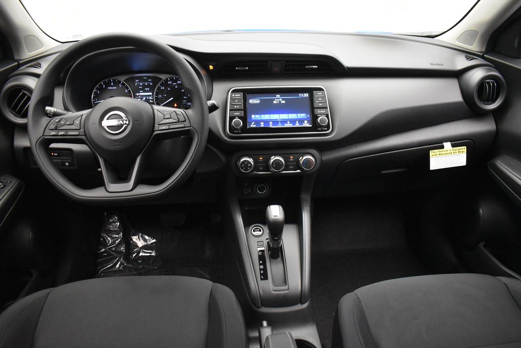 Thumbnail: 2025 Nissan Kicks - 26
