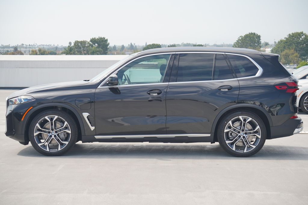 Thumbnail: 2026 BMW X5 - 4