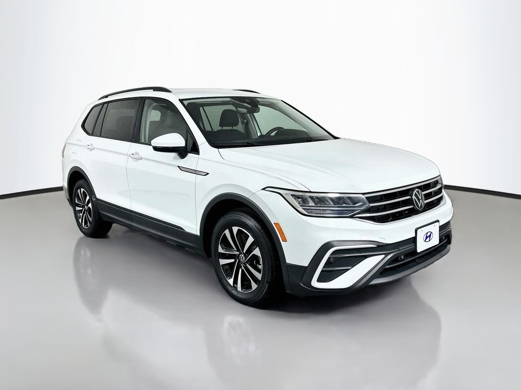 Thumbnail: 2024 Volkswagen Tiguan - 3