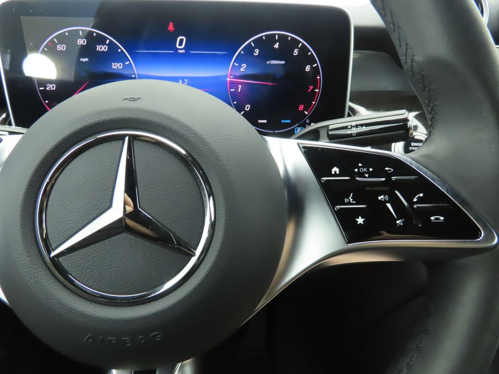 Thumbnail: 2025 Mercedes-Benz GLC - 12