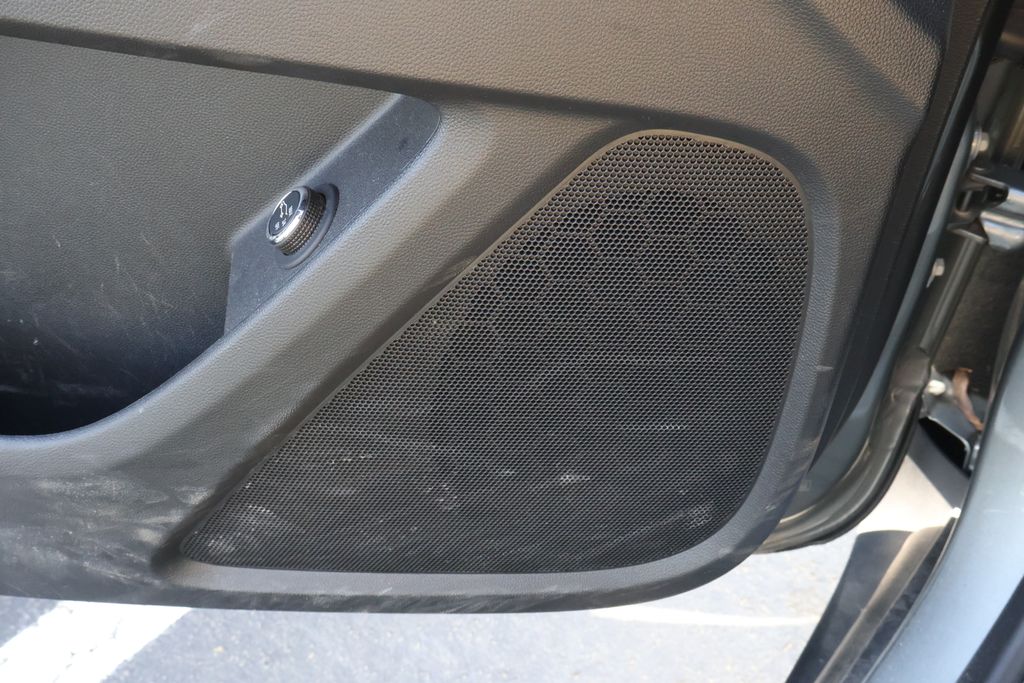 Thumbnail: 2023 Chevrolet Traverse - 13