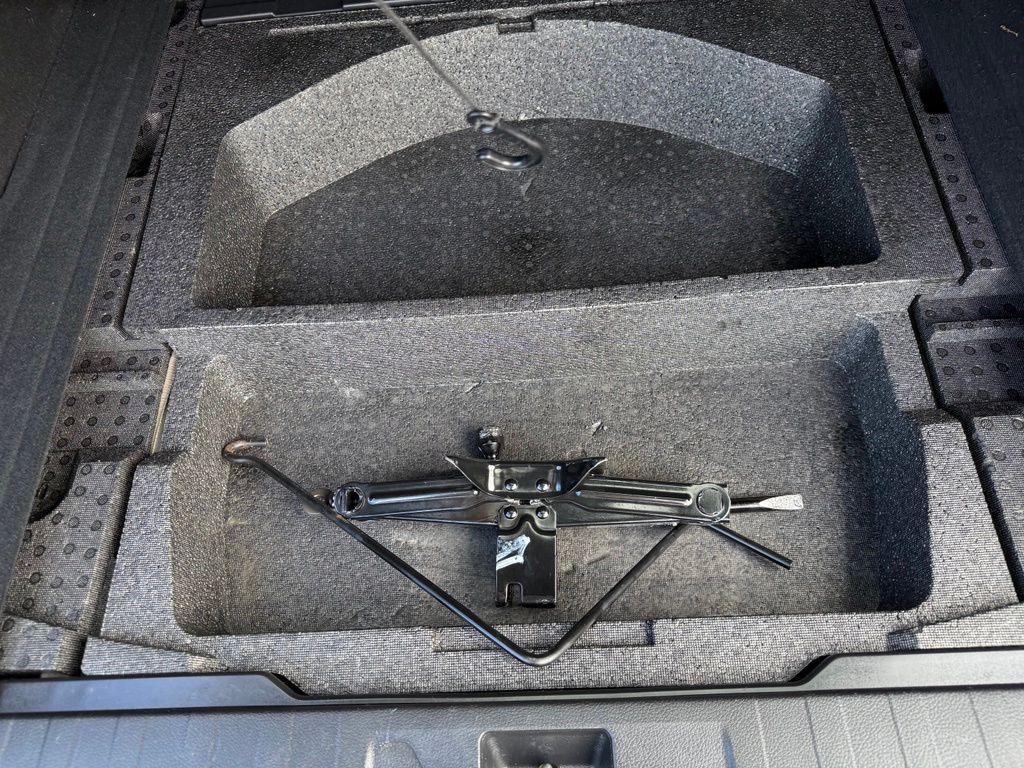 Thumbnail: 2014 Subaru Outback - 27