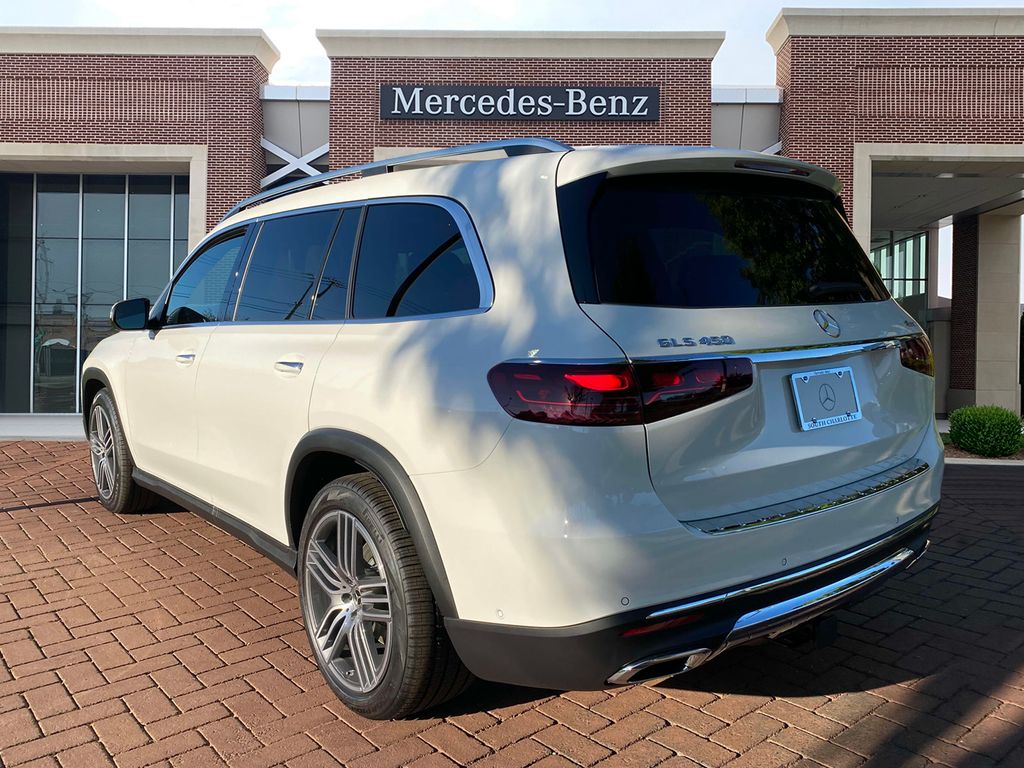 2025 Mercedes-Benz GLS 450 4MATIC 6