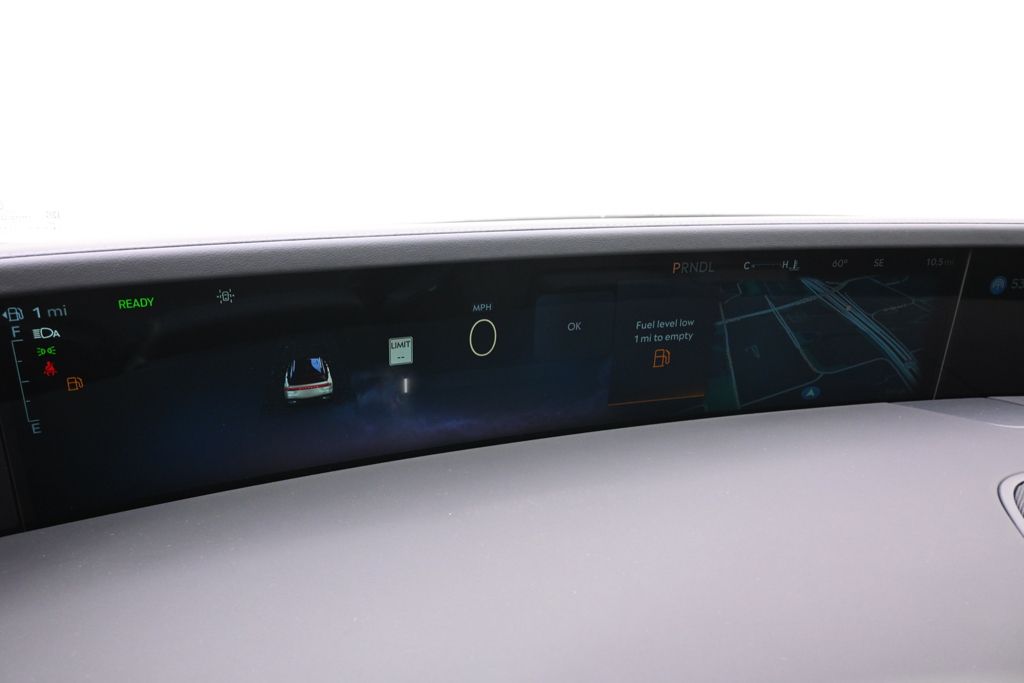 New 2026 White Lincoln Reserve image 25