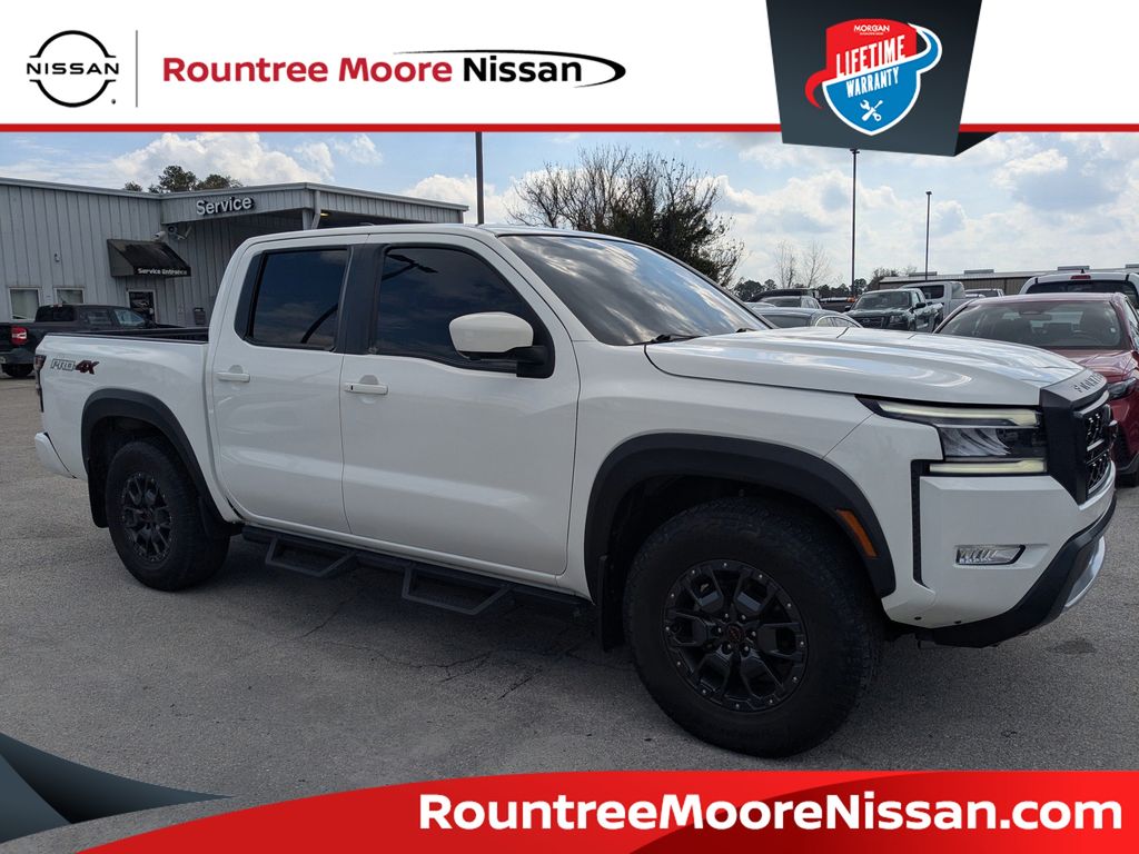 2023 Nissan Frontier PRO-4X Crew Cab 4WD