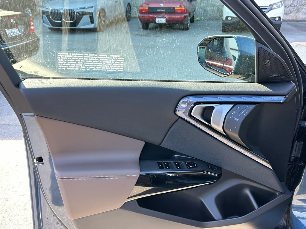 Thumbnail: 2026 BMW X3 - 11