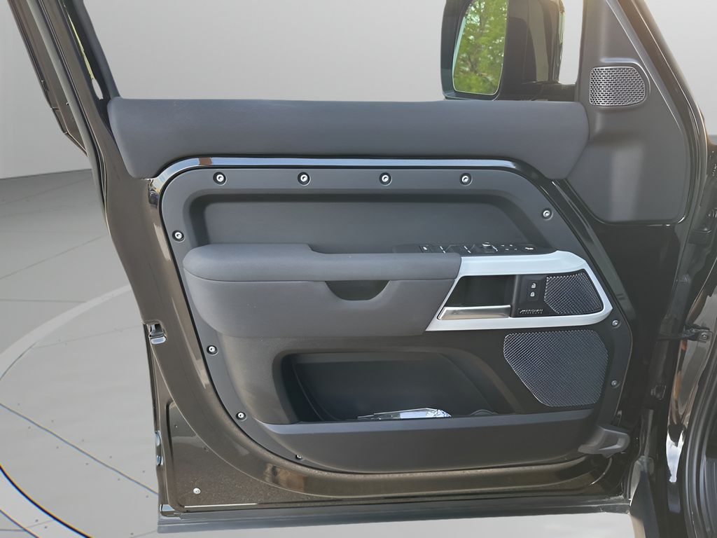 Used Car 2023 Land Rover Defender 110  Se For Sale Under $60,000 In Austin, Texas