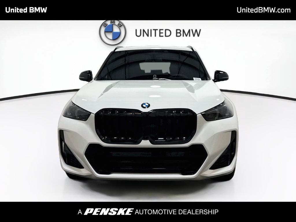 Thumbnail: 2027 BMW X1 - 2