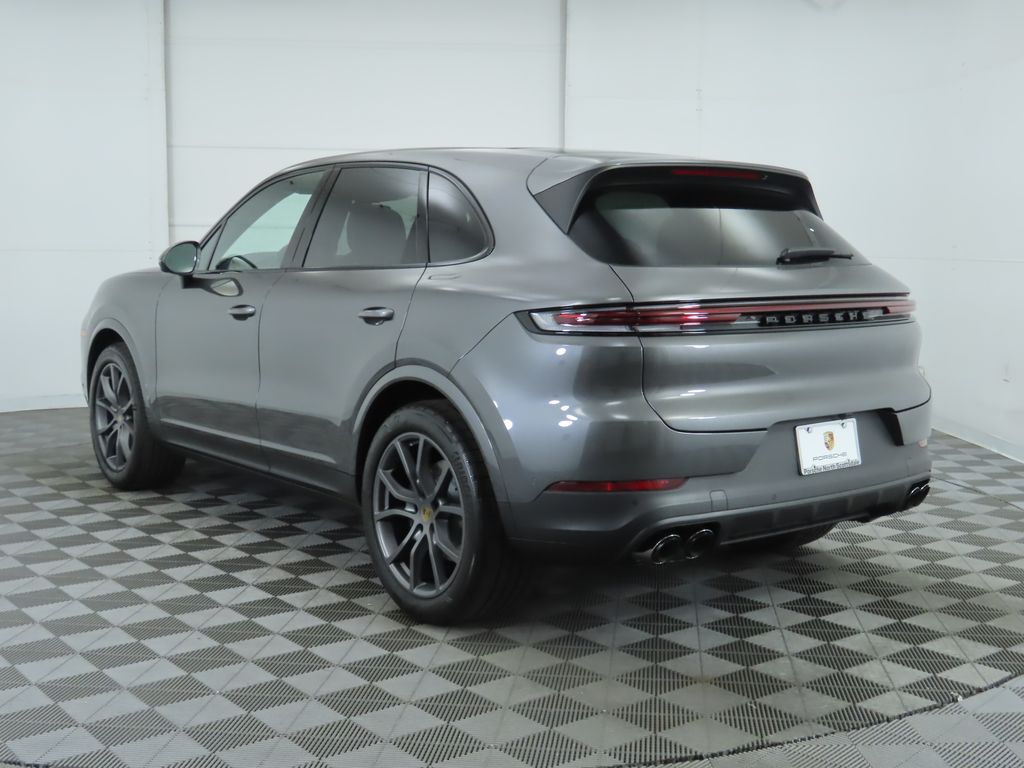 2024 Porsche Cayenne  7