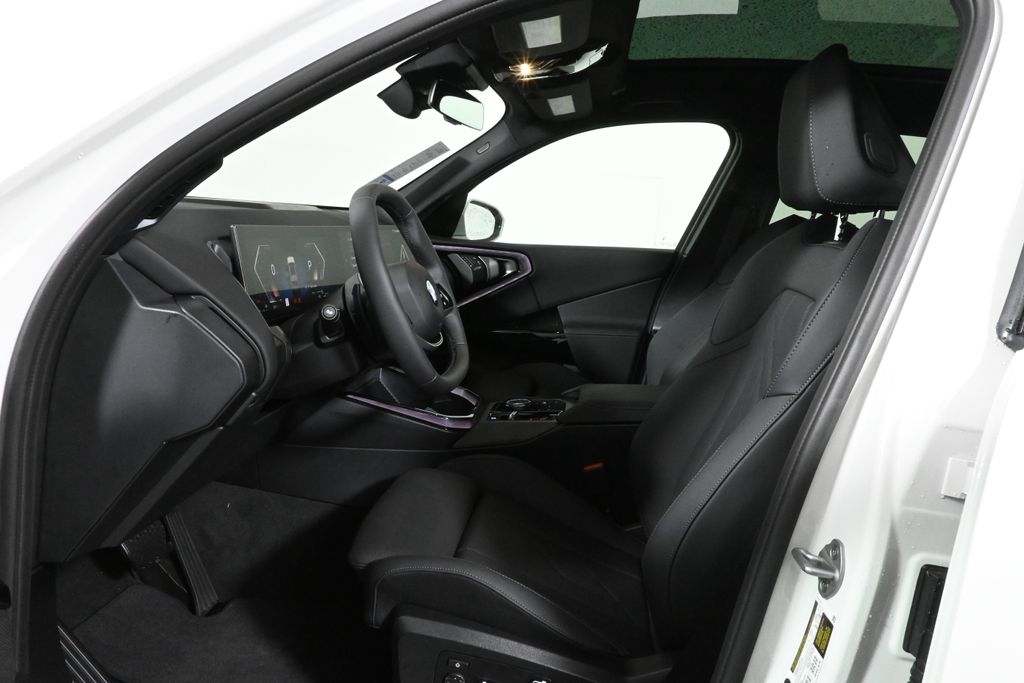 Thumbnail: 2026 BMW X3 - 3