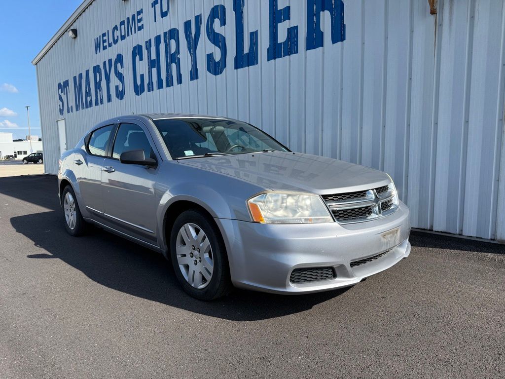 Billet Silver Metallic Clearcoat 2013 Dodge Avenger Sedan Front-Wheel Drive 4-Speed Automatic