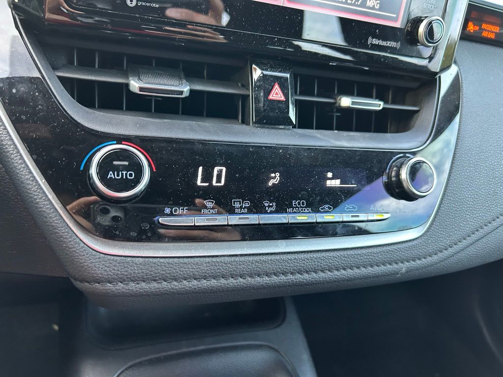 Thumbnail: 2022 Toyota Corolla - 25