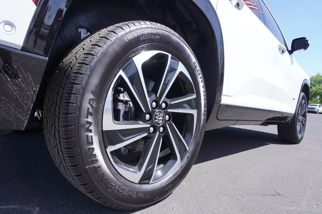 View vehicle photo 6