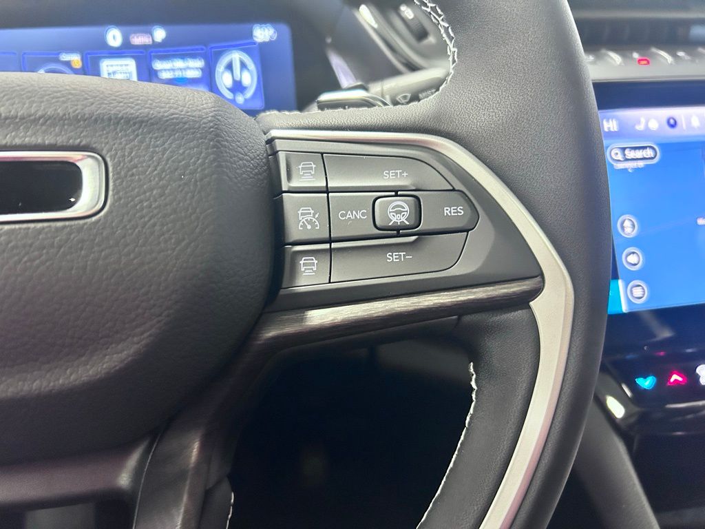 new 2026 Jeep Grand Cherokee car, priced at $49,995