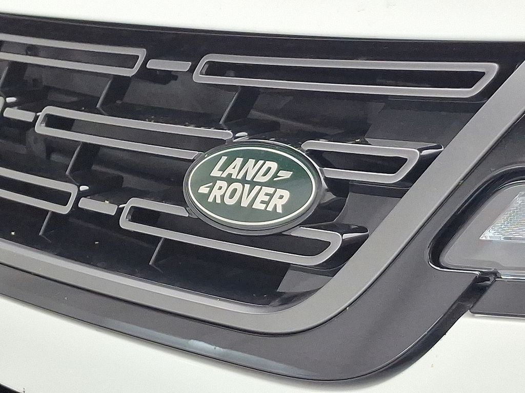 Thumbnail: 2026 Land Rover Range Rover Evoque - 21