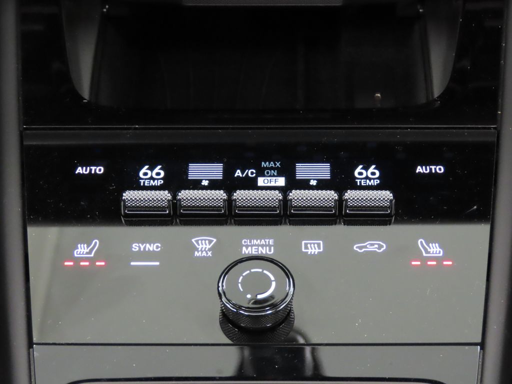 Thumbnail: 2025 Porsche Cayenne - 31