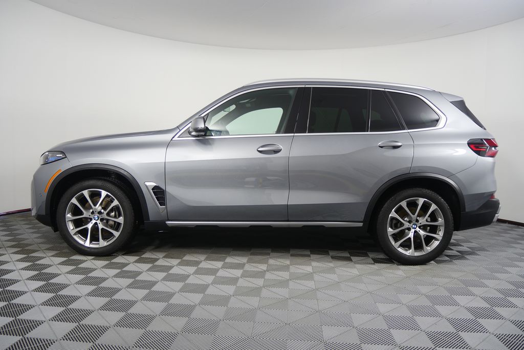 Thumbnail: 2026 BMW X5 - 6