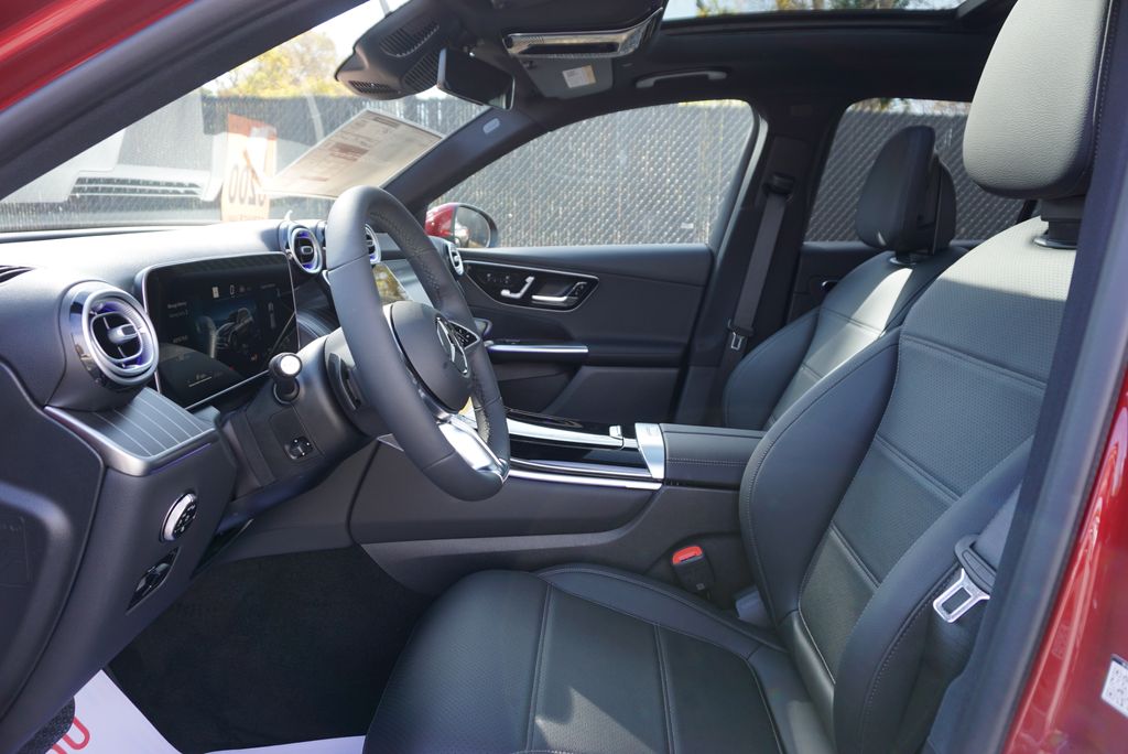 Thumbnail: 2026 Mercedes-Benz GLC - 9