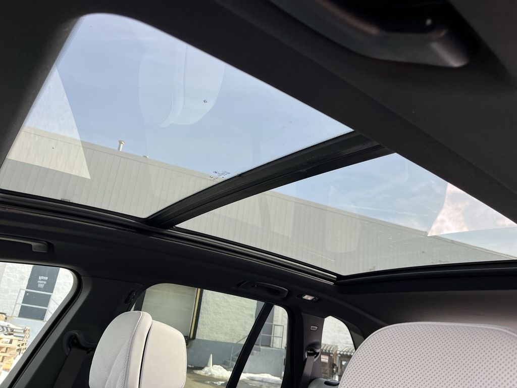 Thumbnail: 2026 BMW X5 - 22