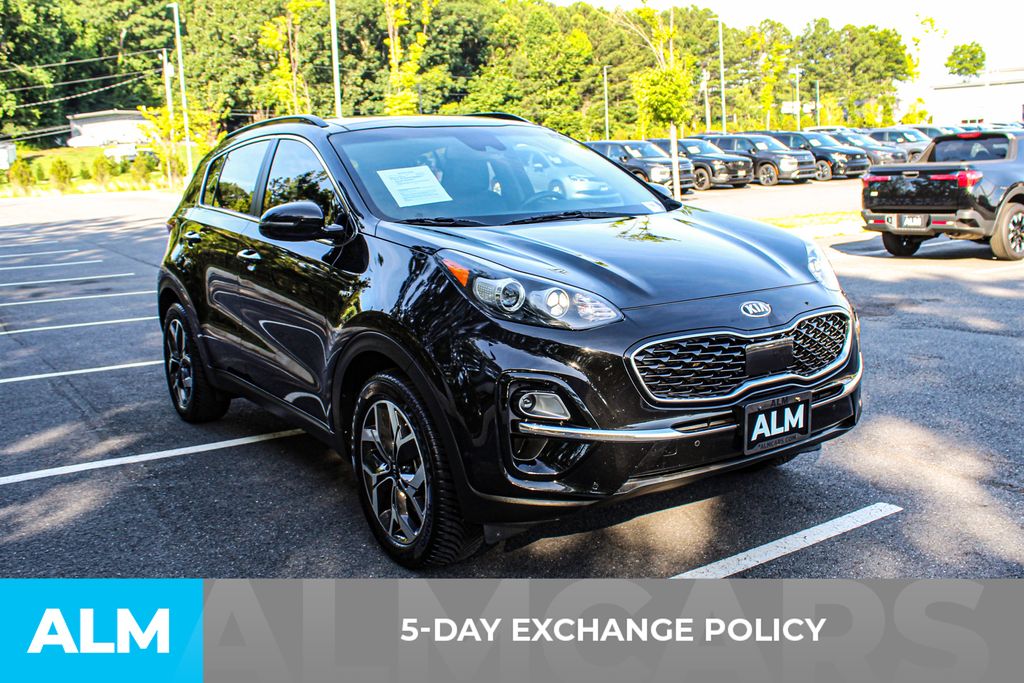 Used 2020 Red Kia EX image 4