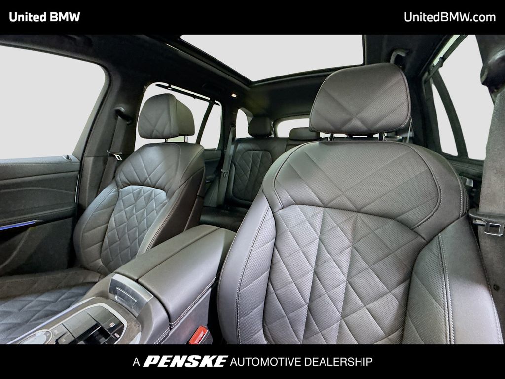 Thumbnail: 2025 BMW X5 - 12