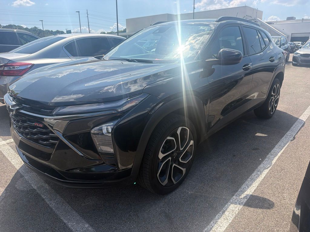 2025 Chevrolet Trax RS with 2RS FWD