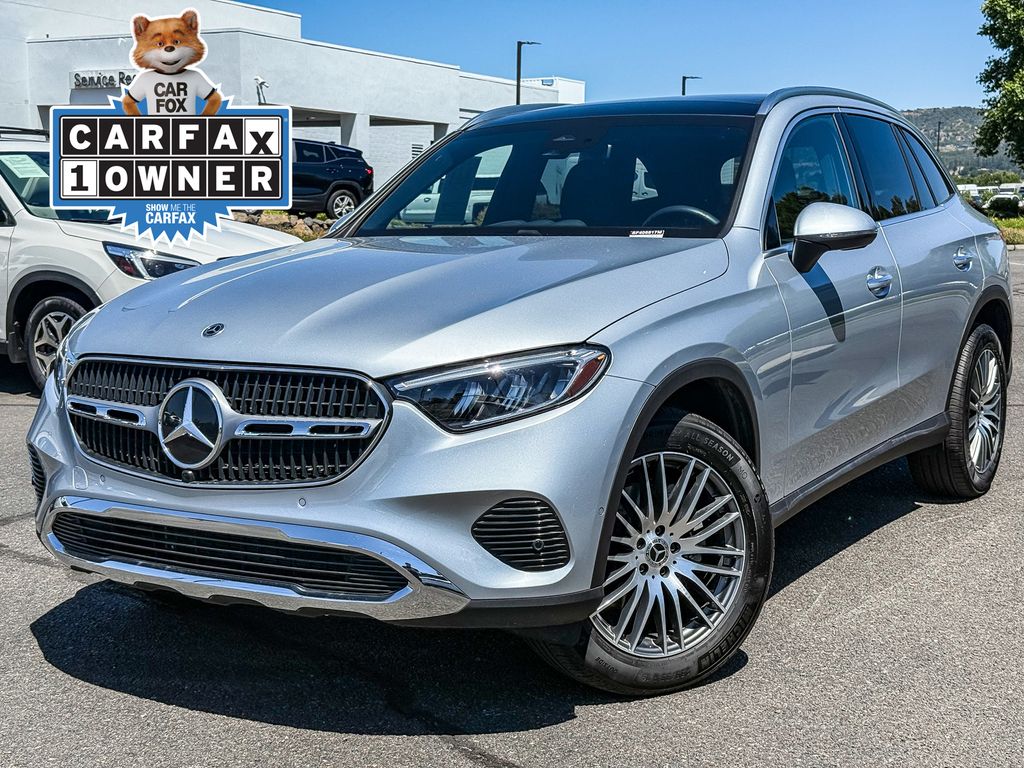 Cirrus Silver Metallic 2025 Mercedes-Benz GLC SUV / Crossover All-Wheel Drive 9-Speed Automatic