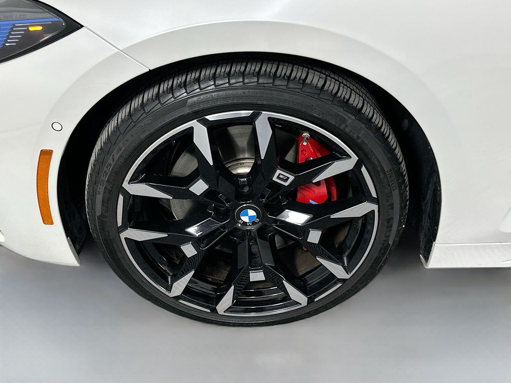 Thumbnail: 2025 BMW 4 Series - 32