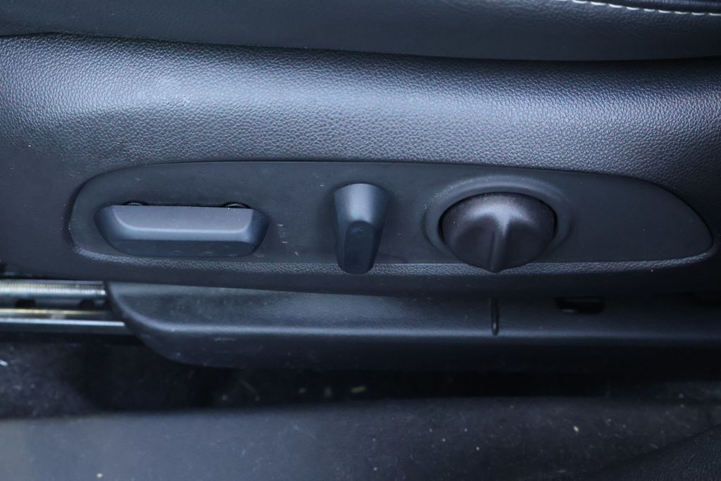 Thumbnail: 2023 Chevrolet TrailBlazer - 12