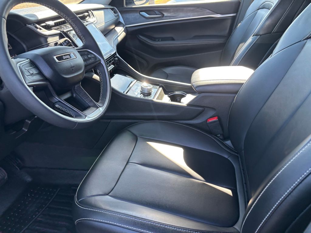 Used Car 2024 Jeep Grand Cherokee  Limited For Sale Under $40,000 In Austin, Texas