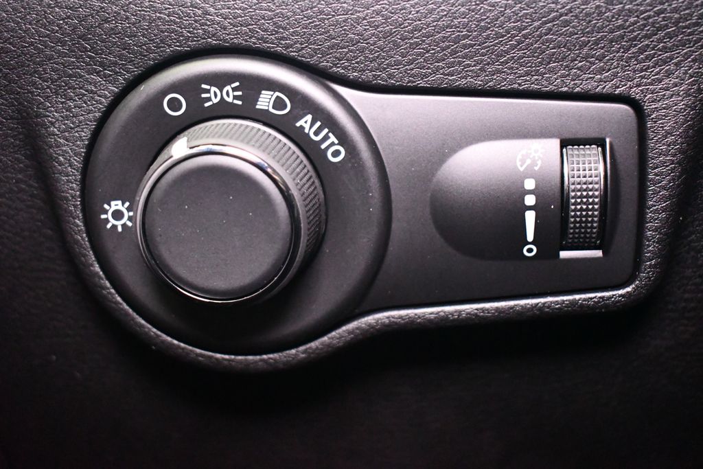 Thumbnail: 2024 Jeep Compass - 19