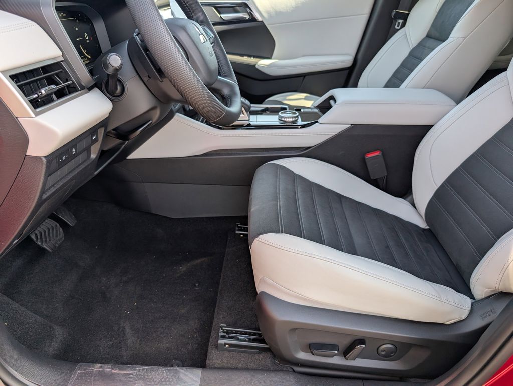 New 2026 Mitsubishi Outlander SUV