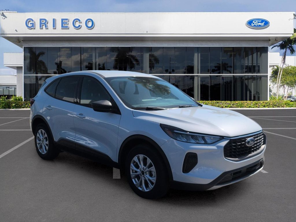Space Silver Metallic 2026 Ford Escape SUV / Crossover Front-Wheel Drive 8-Speed Automatic