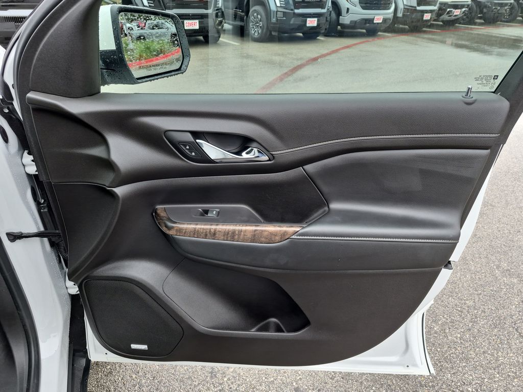 Used Car 2022 Gmc Acadia  Tnf26 For Sale Under $40,000 In Austin, Texas