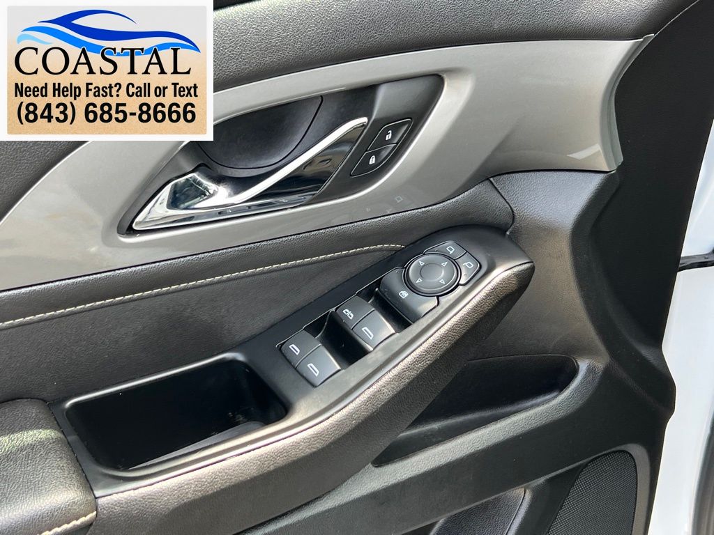 2023 Chevrolet Traverse LT Leather - 6