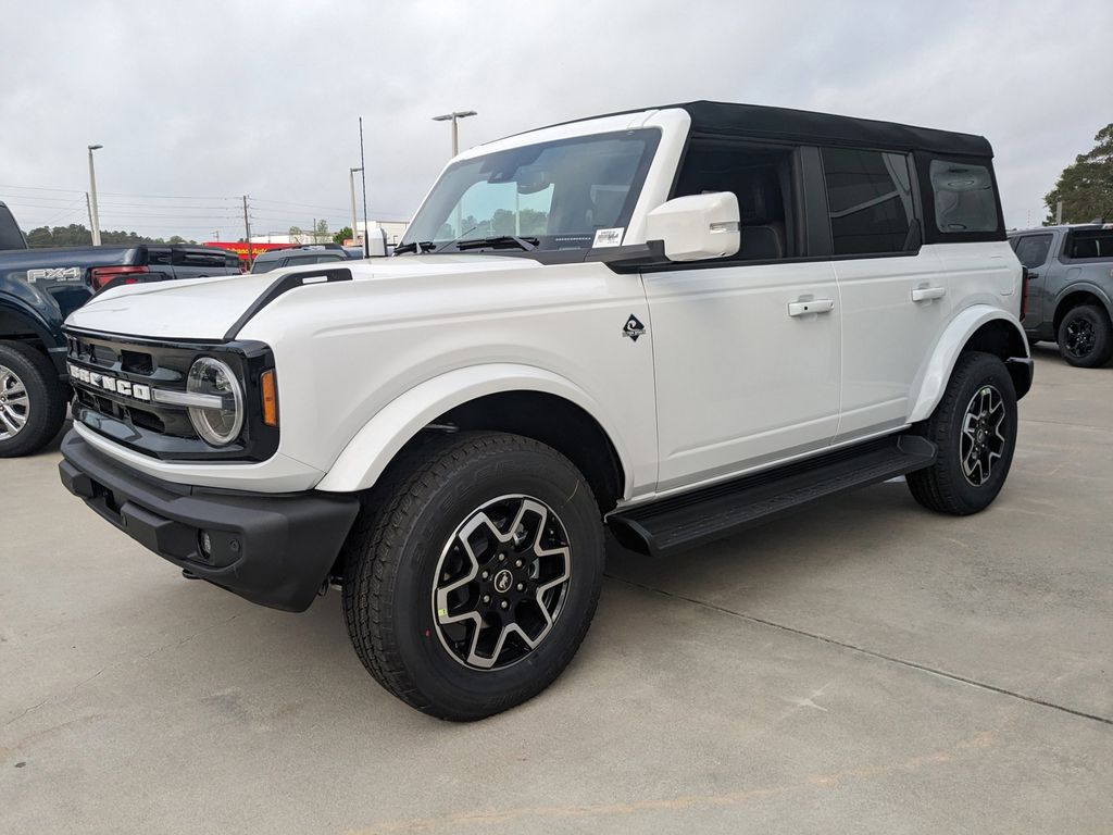 2025 Ford Bronco Outer Banks