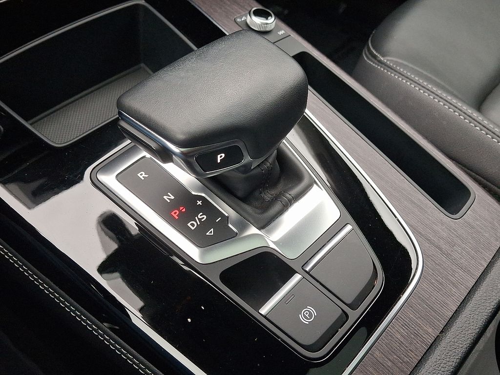 Thumbnail: 2023 Audi Q5 - 15