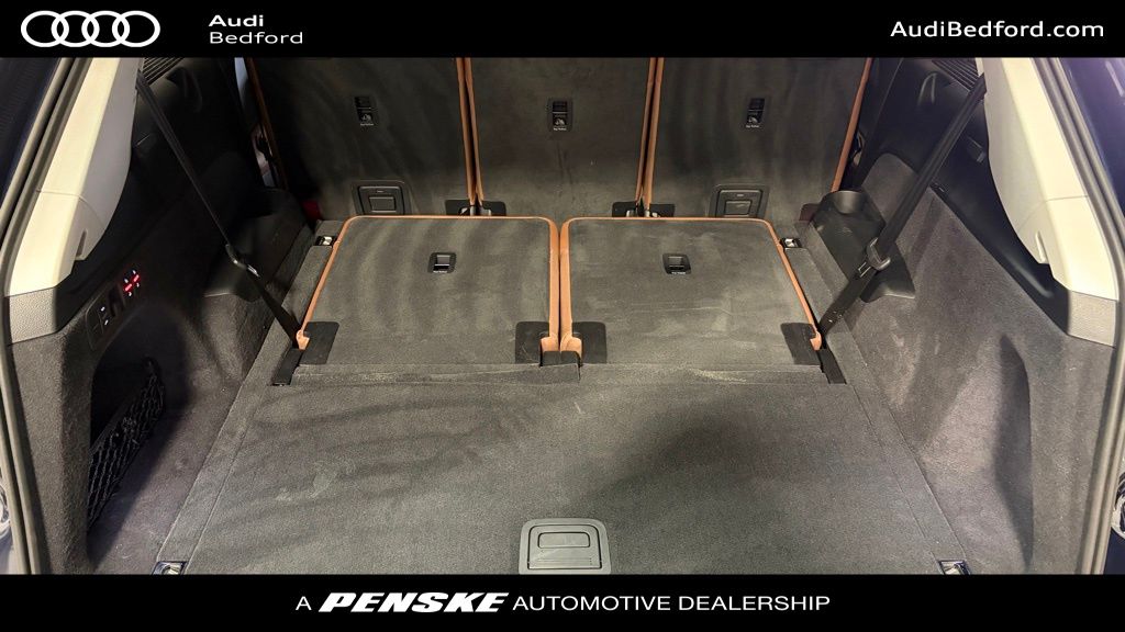 Thumbnail: 2024 Audi Q7 - 10