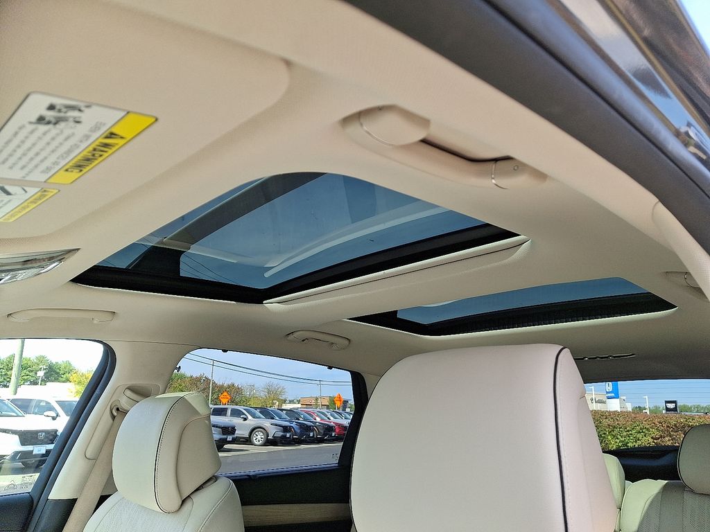 Thumbnail: 2022 Genesis GV80 - 15
