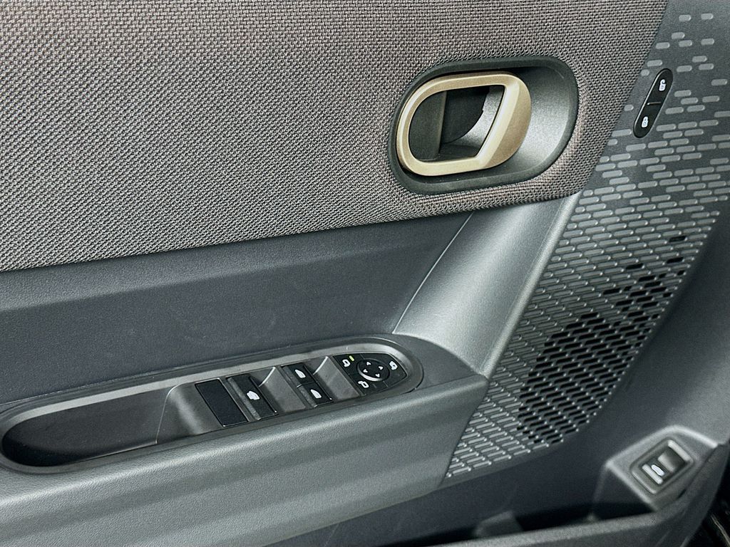 Thumbnail: 2026 MINI Cooper - 19