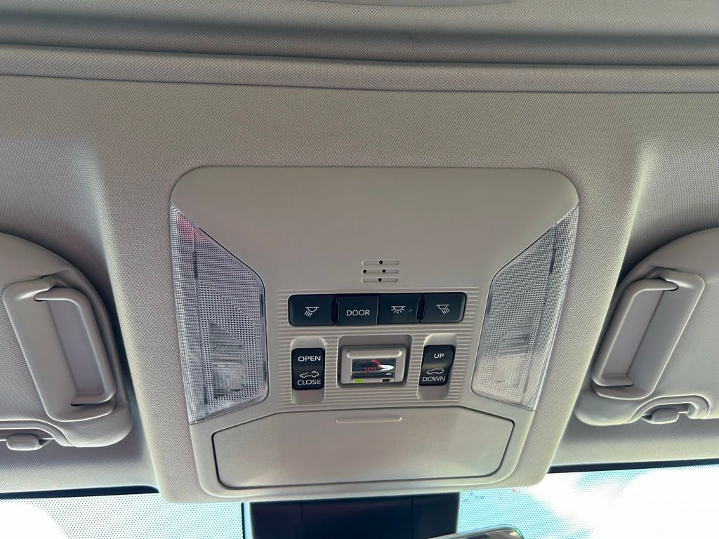 Thumbnail: 2025 Toyota RAV4 - 27