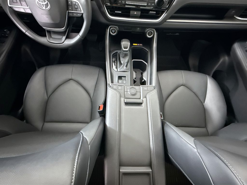Used 2026 Silver Toyota XLE image 16