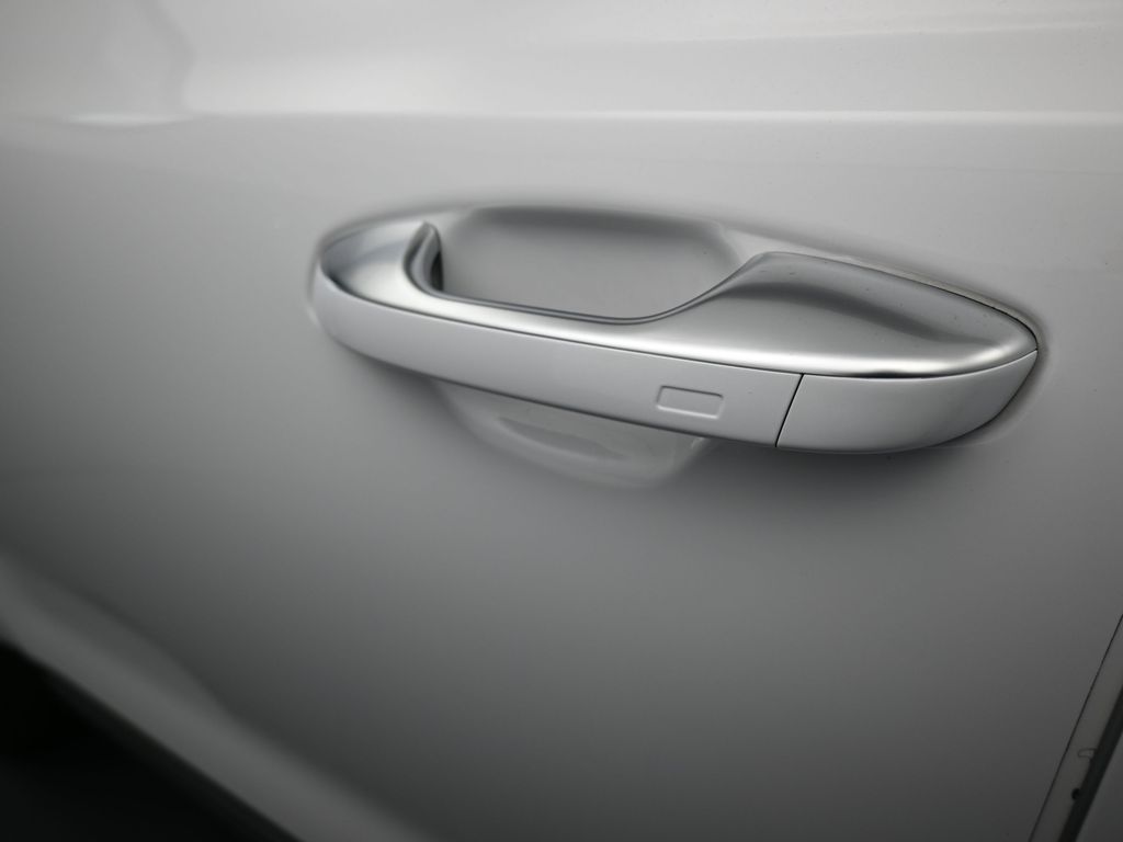 Used 2023 Glacial White Pearl Kia SX image 45