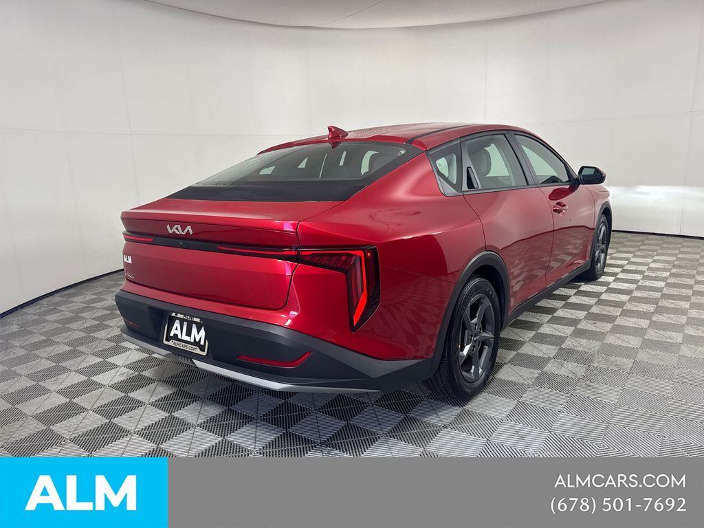 Used 2025 Red Kia LXS image 6