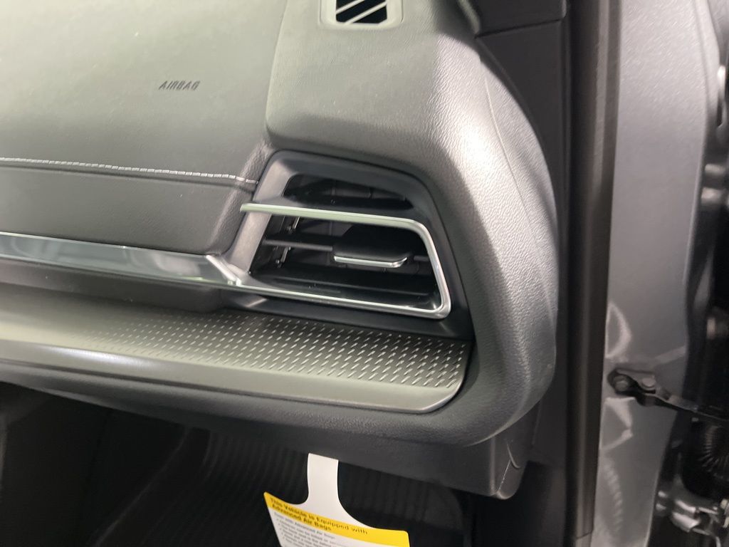 Thumbnail: 2026 Chevrolet Traverse - 10